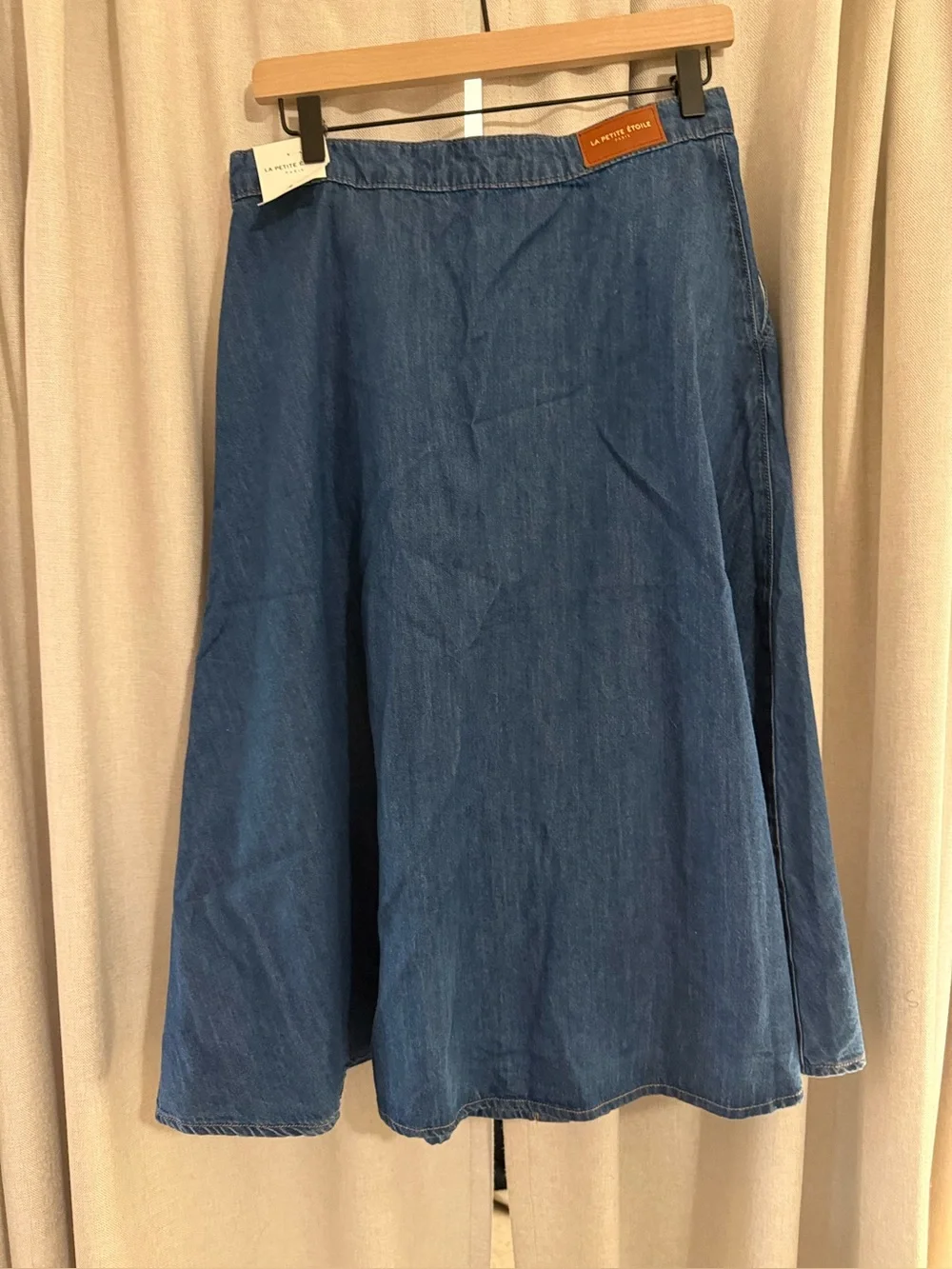 La Petite Etoile Classic Button-Front Blue Denim Midi Skirt 40 M